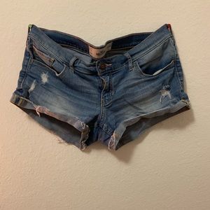 Hollister mid rise shorts